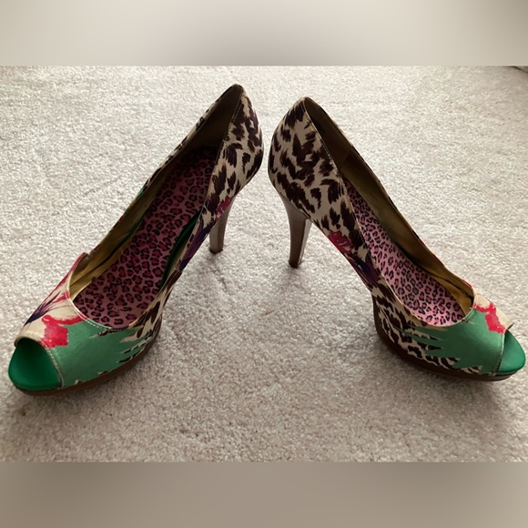 Nine West heels w/ animal print and tropical floral print Roberto-Cavalli Gucci - Picture 1 of 7